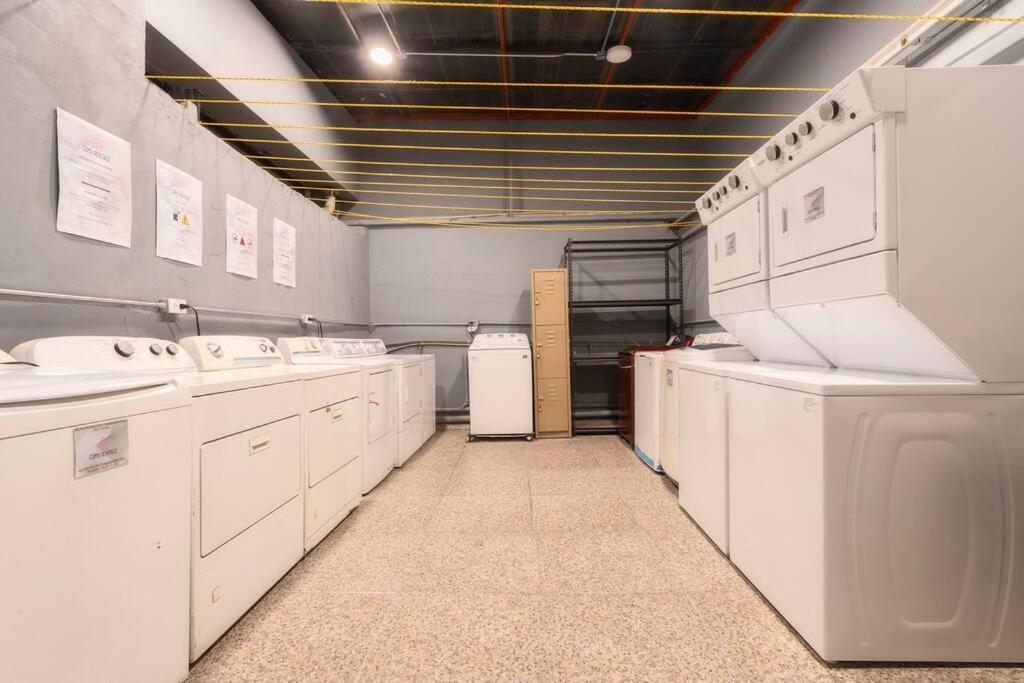 Appartement 503 Walk The Center 1bdrm 1 Bath Ac Rooftop